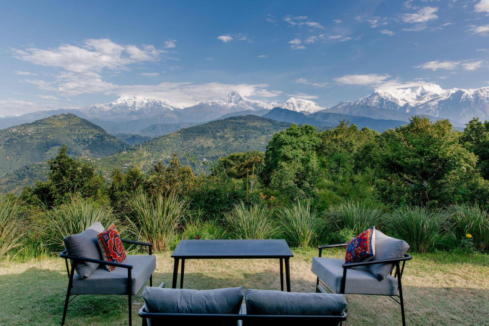 Tiger Mountain Pokhara Lodge Buitenkant foto
