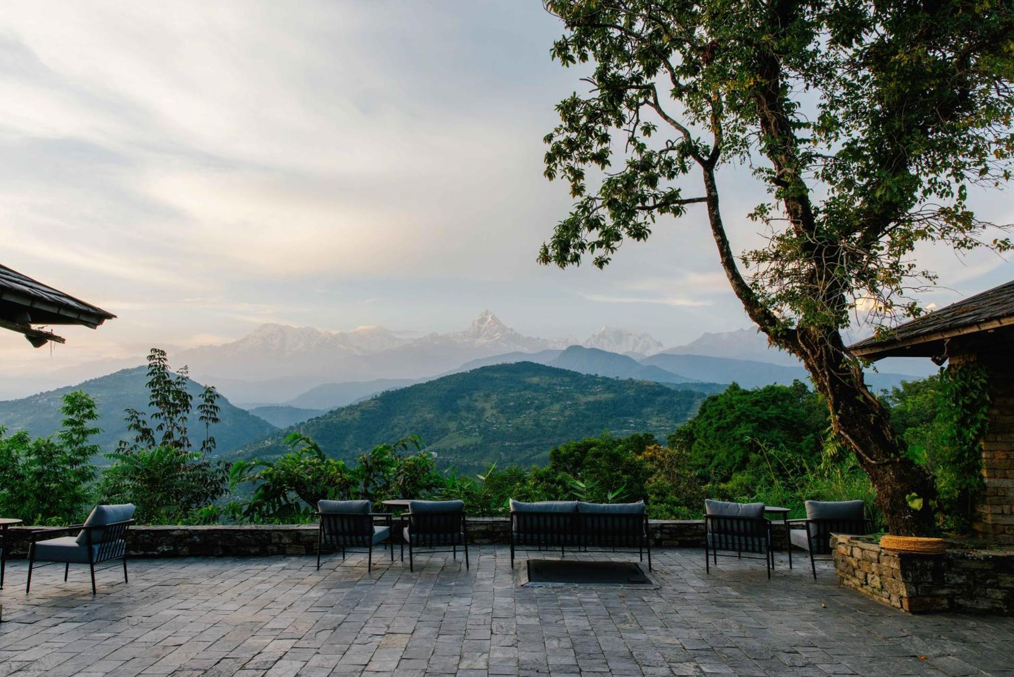 Tiger Mountain Pokhara Lodge Buitenkant foto