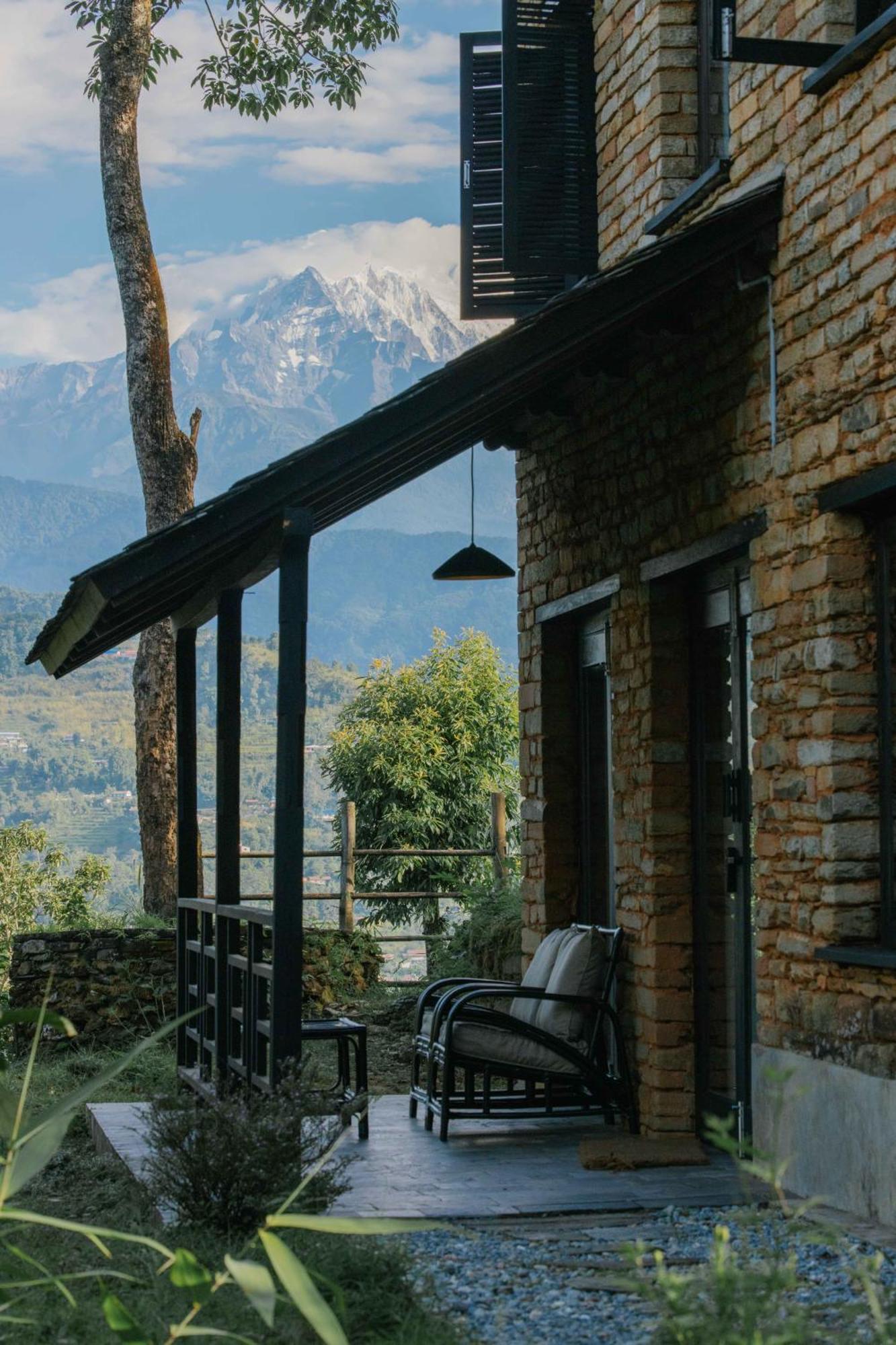Tiger Mountain Pokhara Lodge Buitenkant foto