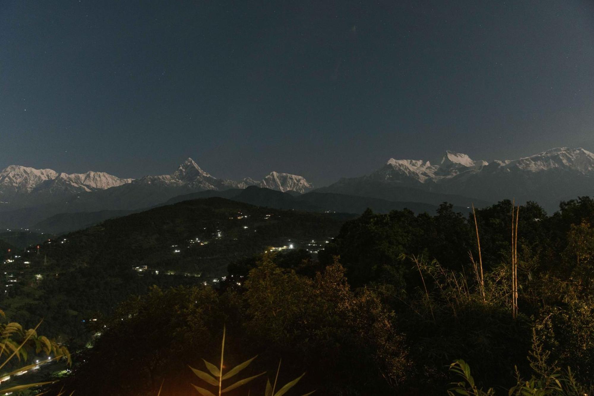 Tiger Mountain Pokhara Lodge Buitenkant foto