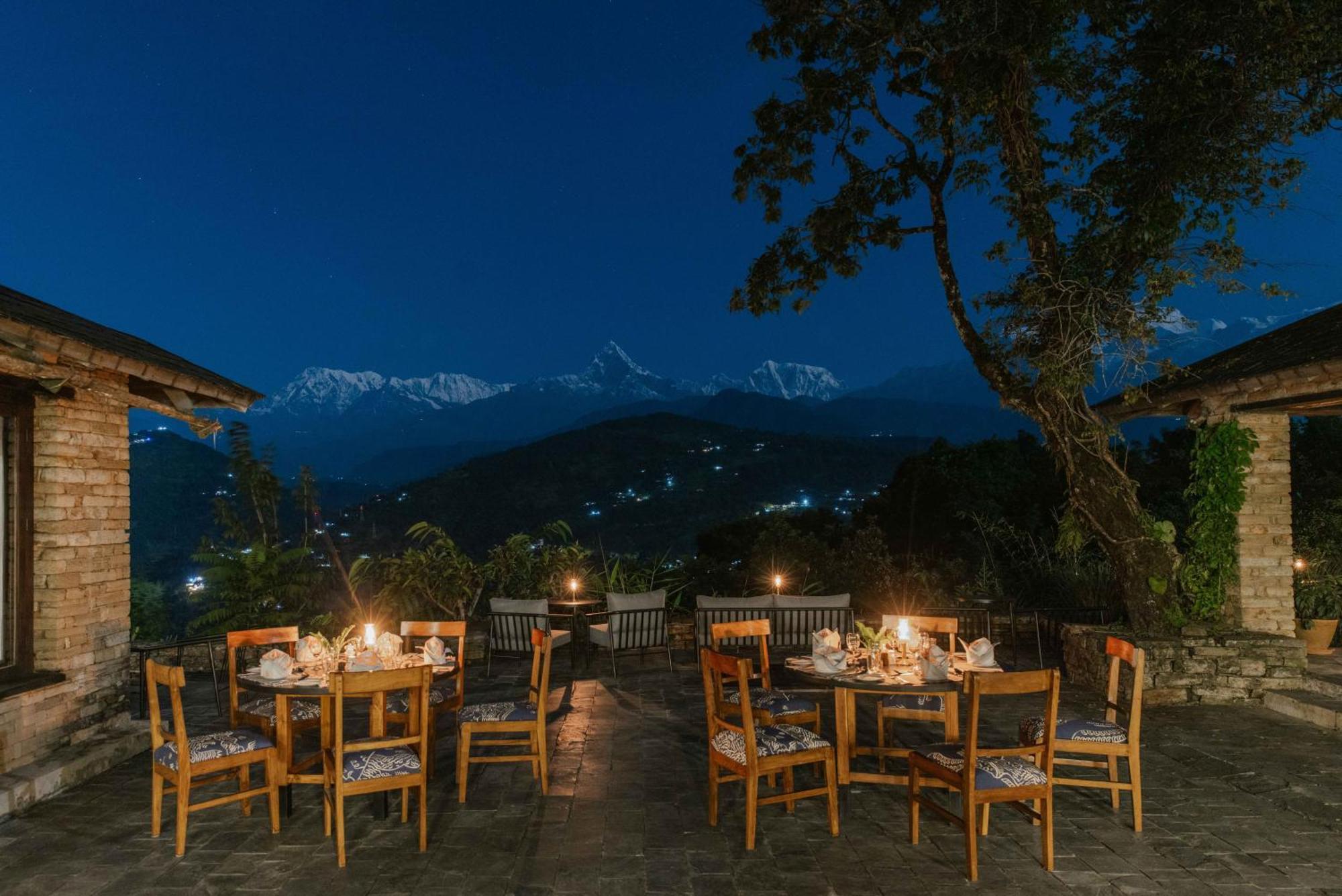 Tiger Mountain Pokhara Lodge Buitenkant foto