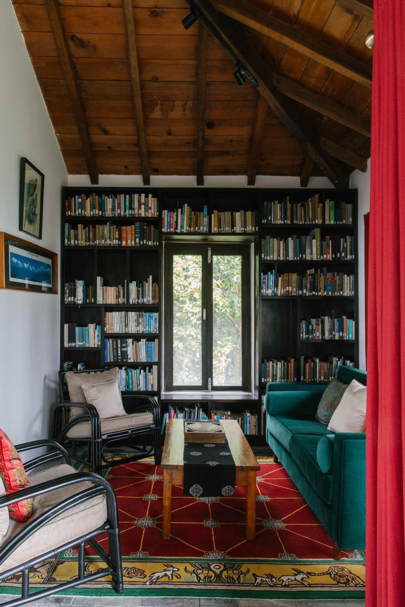 Tiger Mountain Pokhara Lodge Buitenkant foto