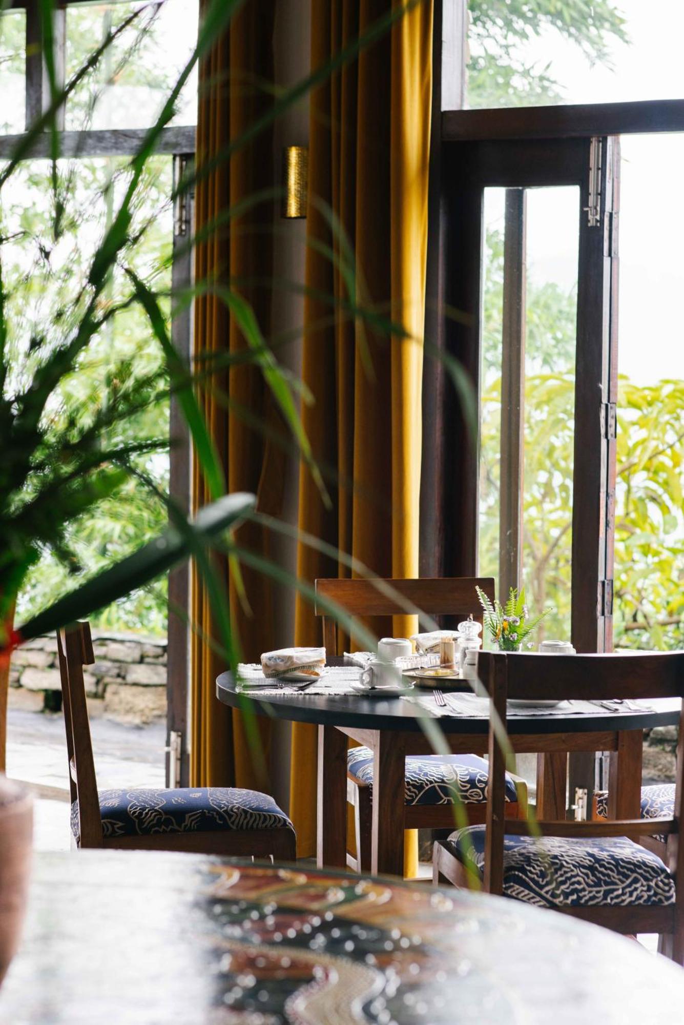 Tiger Mountain Pokhara Lodge Buitenkant foto