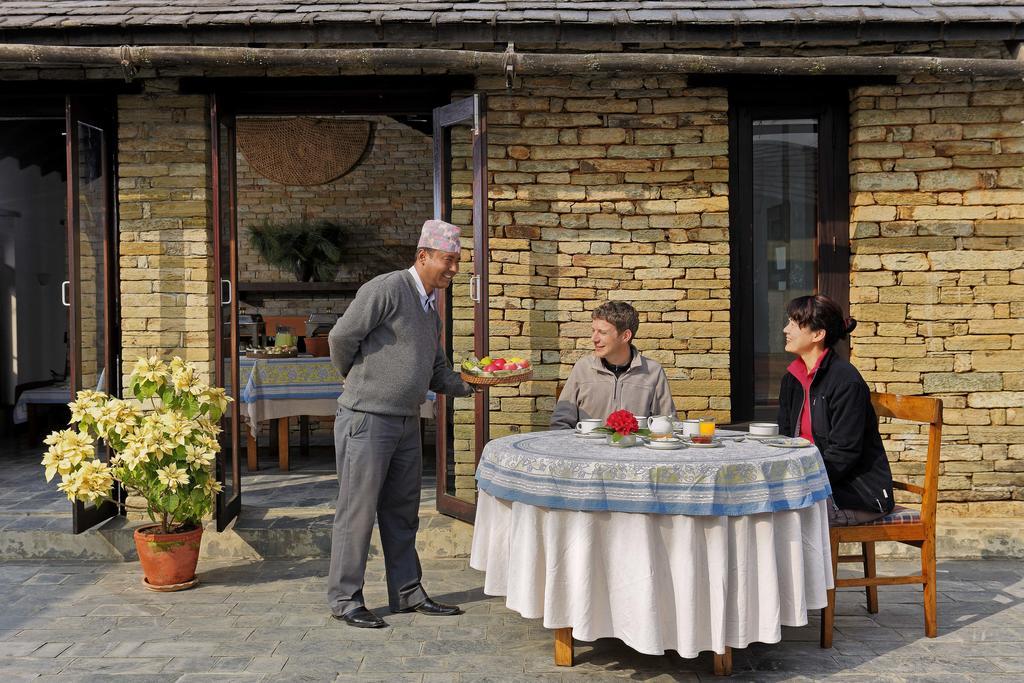 Tiger Mountain Pokhara Lodge Buitenkant foto